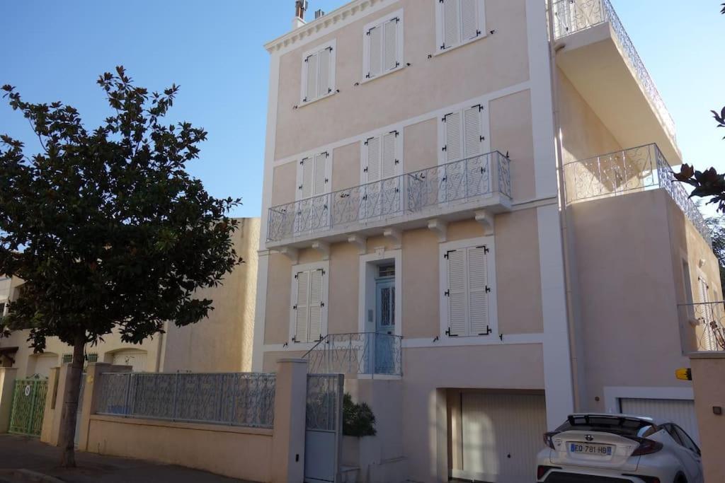 Appartement Port De Sanary Exterior photo
