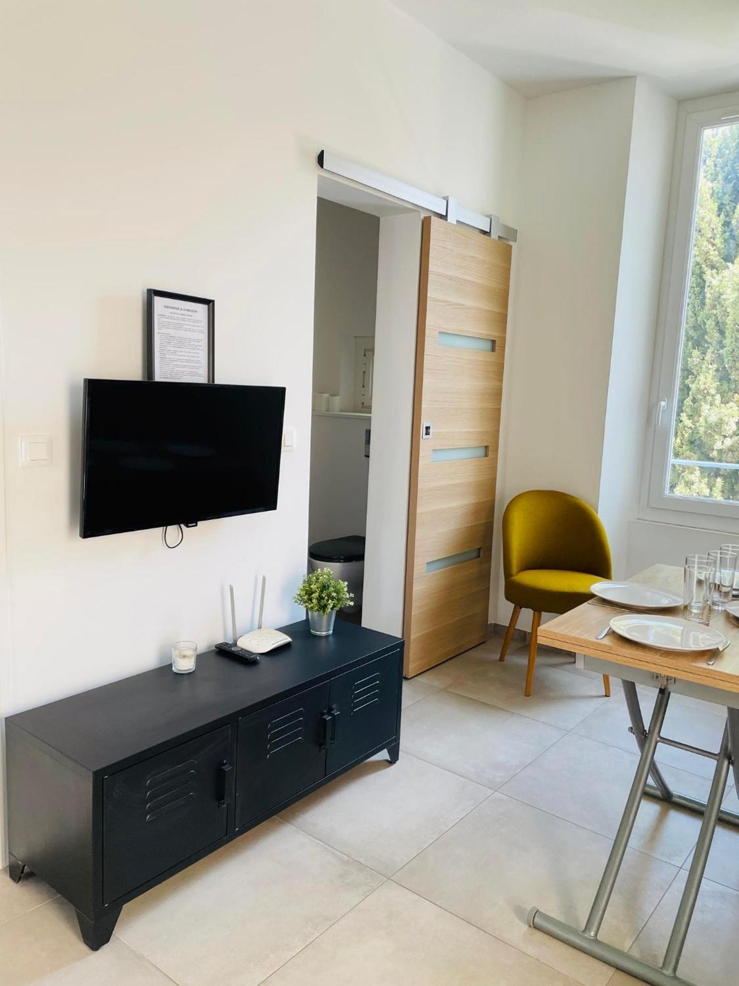 Appartement Port De Sanary Exterior photo